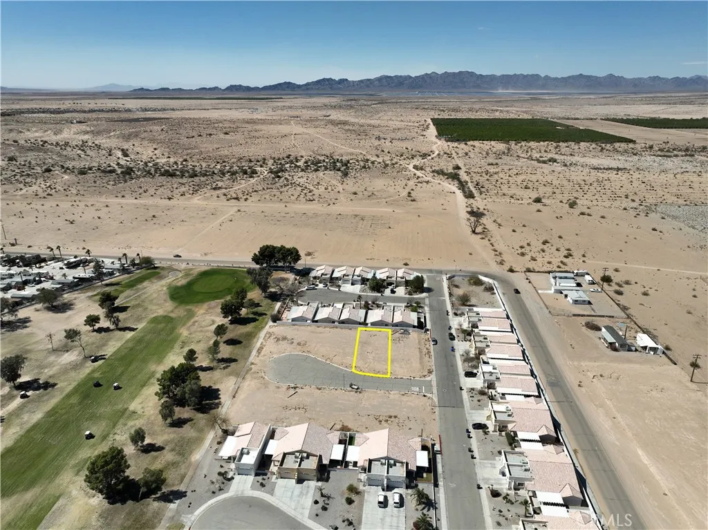 38 Par Blythe, CA 92225 - Photo 5 of 10 a view of ocean with city