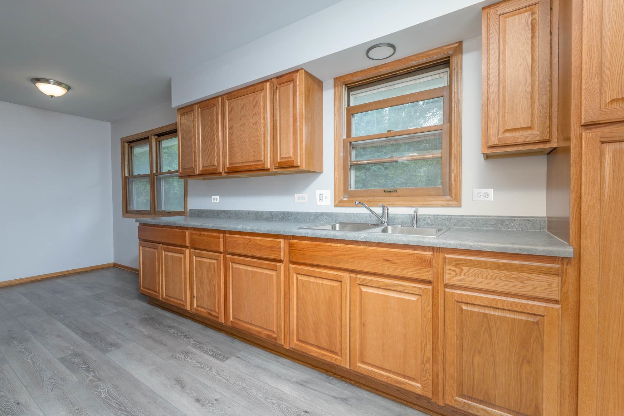 10218 Phyllis Road Rockford, IL 61108 - Photo 7 of 24 Gallery Image 7