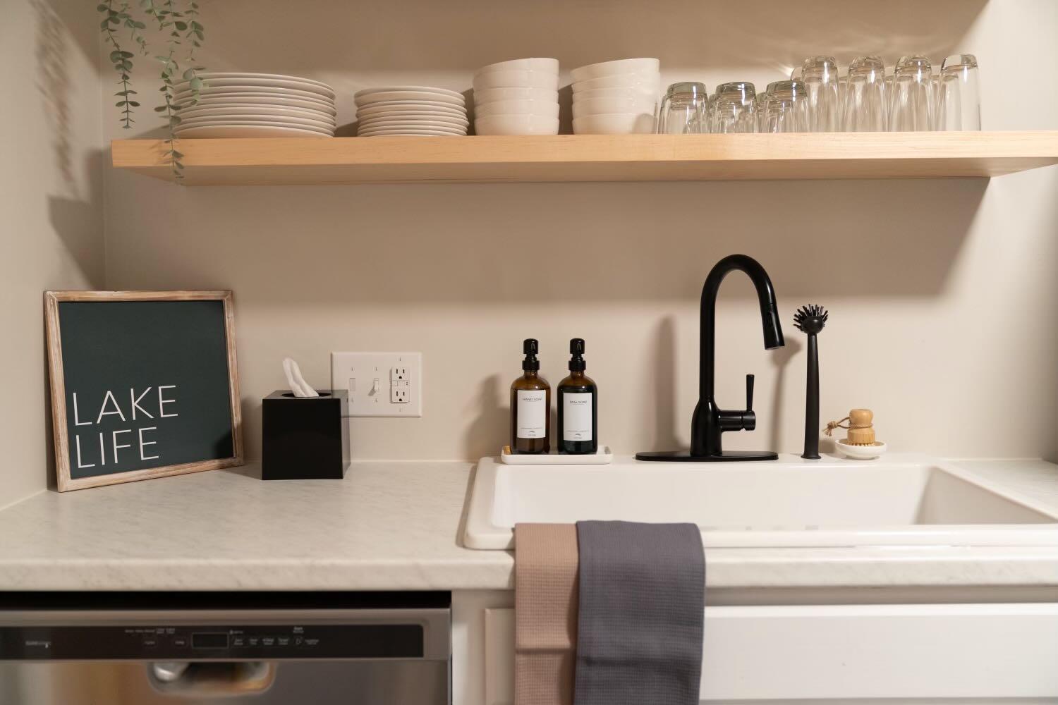 193 Williams Street Williams Bay, WI 53191 - Photo 11 of 29 022_193 Williams St Williams Bay_JSA0448