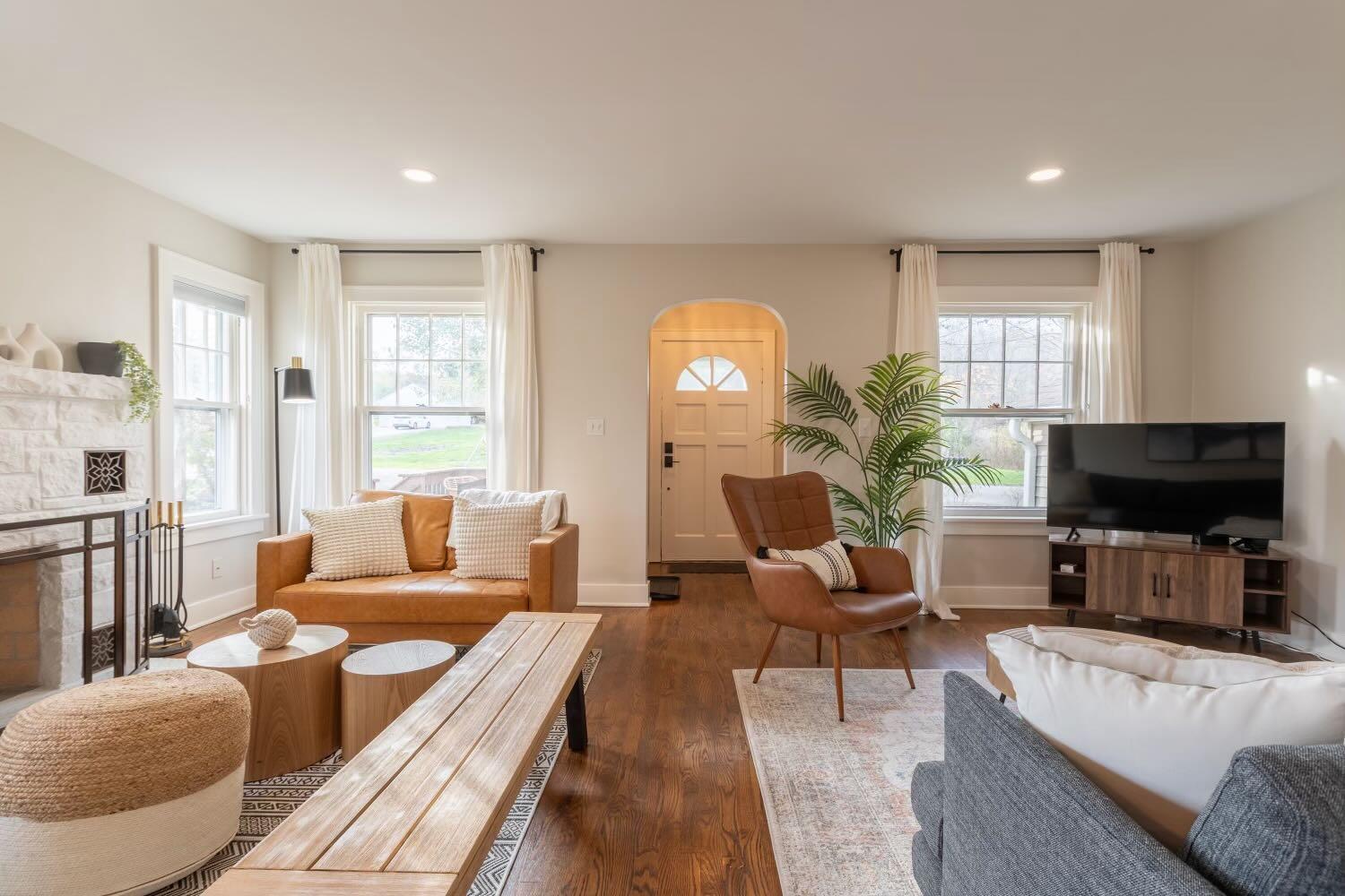 193 Williams Street Williams Bay, WI 53191 - Photo 4 of 29 Living room w/ fire place