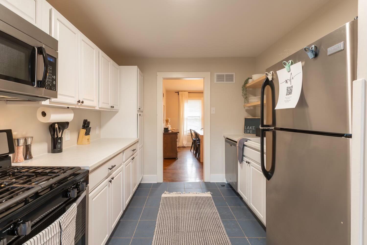 193 Williams Street Williams Bay, WI 53191 - Photo 10 of 29 019_193 Williams St Williams Bay_JSA0403