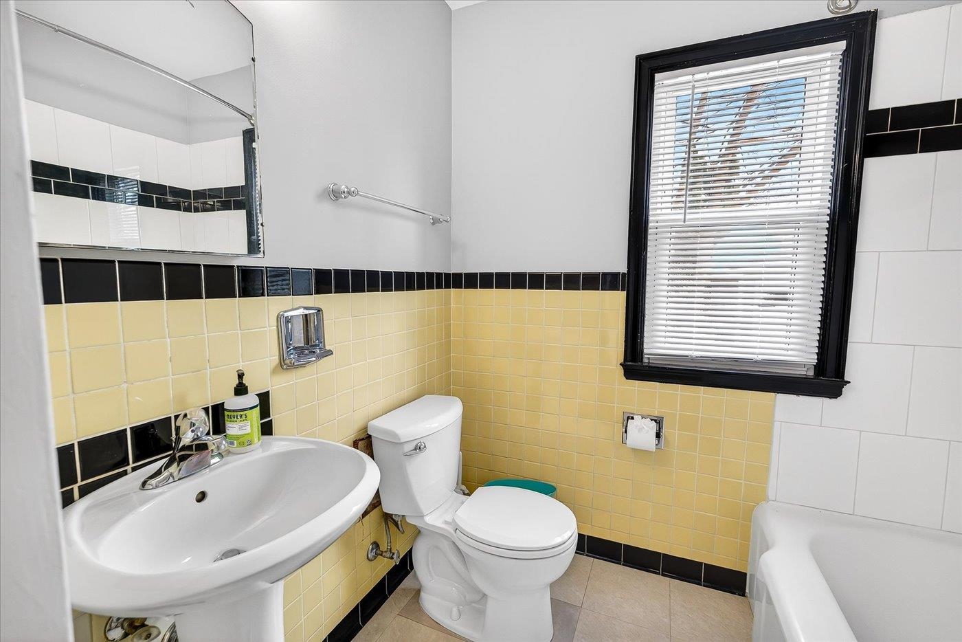 514 Spruce Street Madison, WI 53715 - Photo 22 of 43