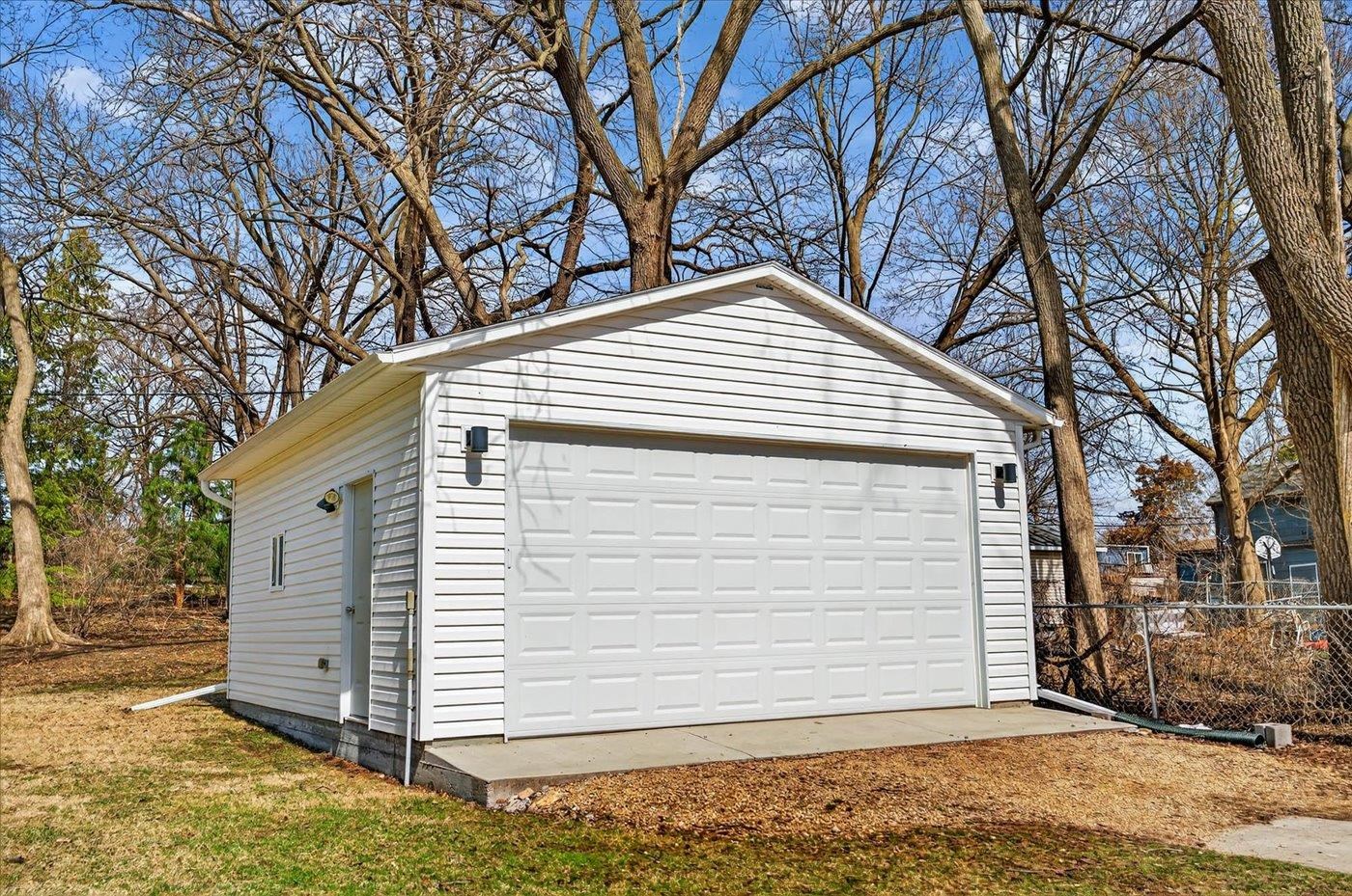 514 Spruce Street Madison, WI 53715 - Photo 39 of 43