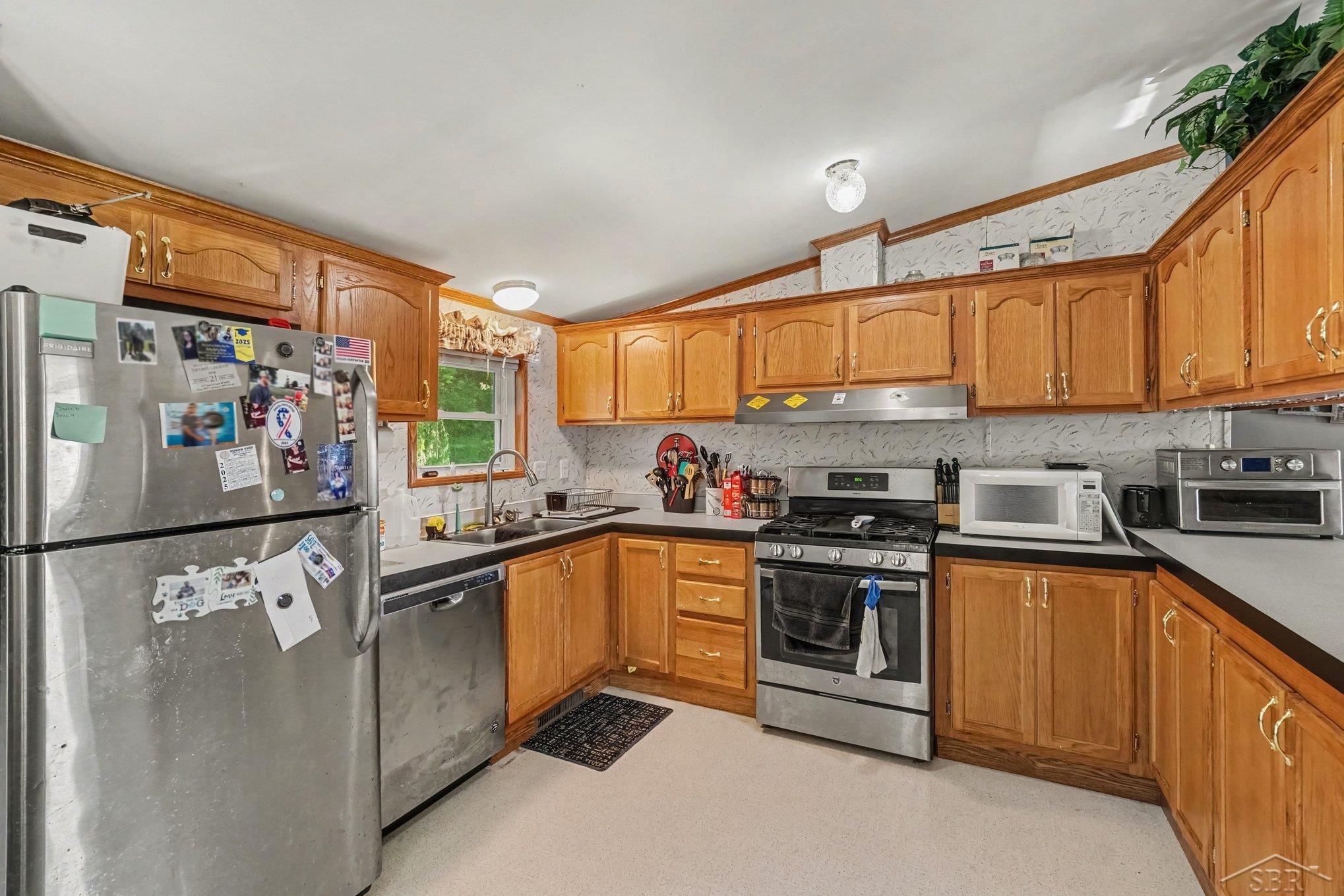 1079 North Huron Road Linwood, MI 48634 - Photo 8 of 26 50219991-3c6370f2-60bc-4402-945e-295b6e1a4c26.JPG