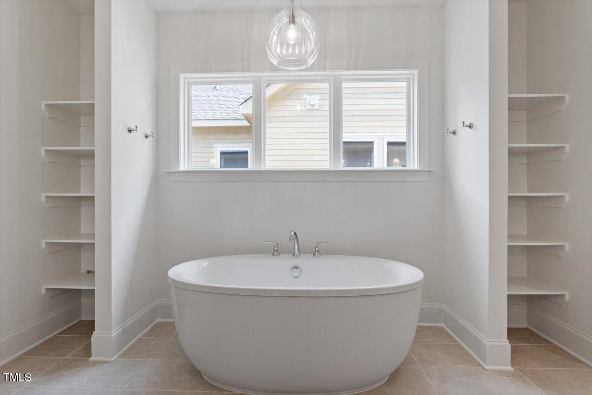 1608 Scales Street Raleigh, NC 27608 - Photo 12 of 36 example owner's bath