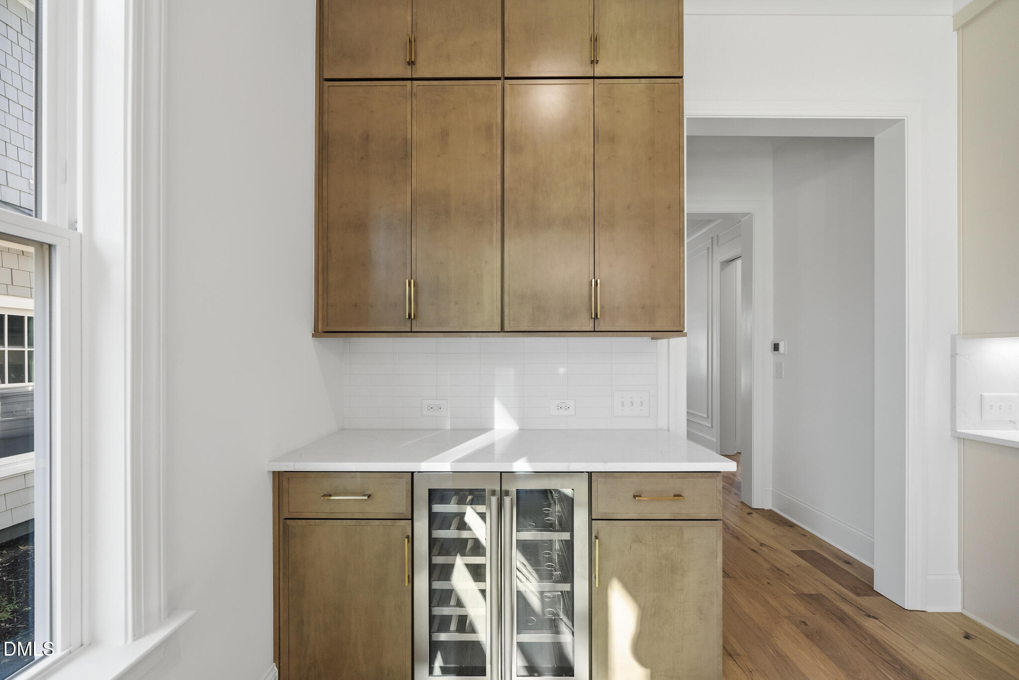 1608 Scales Street Raleigh, NC 27608 - Photo 19 of 36 Bar