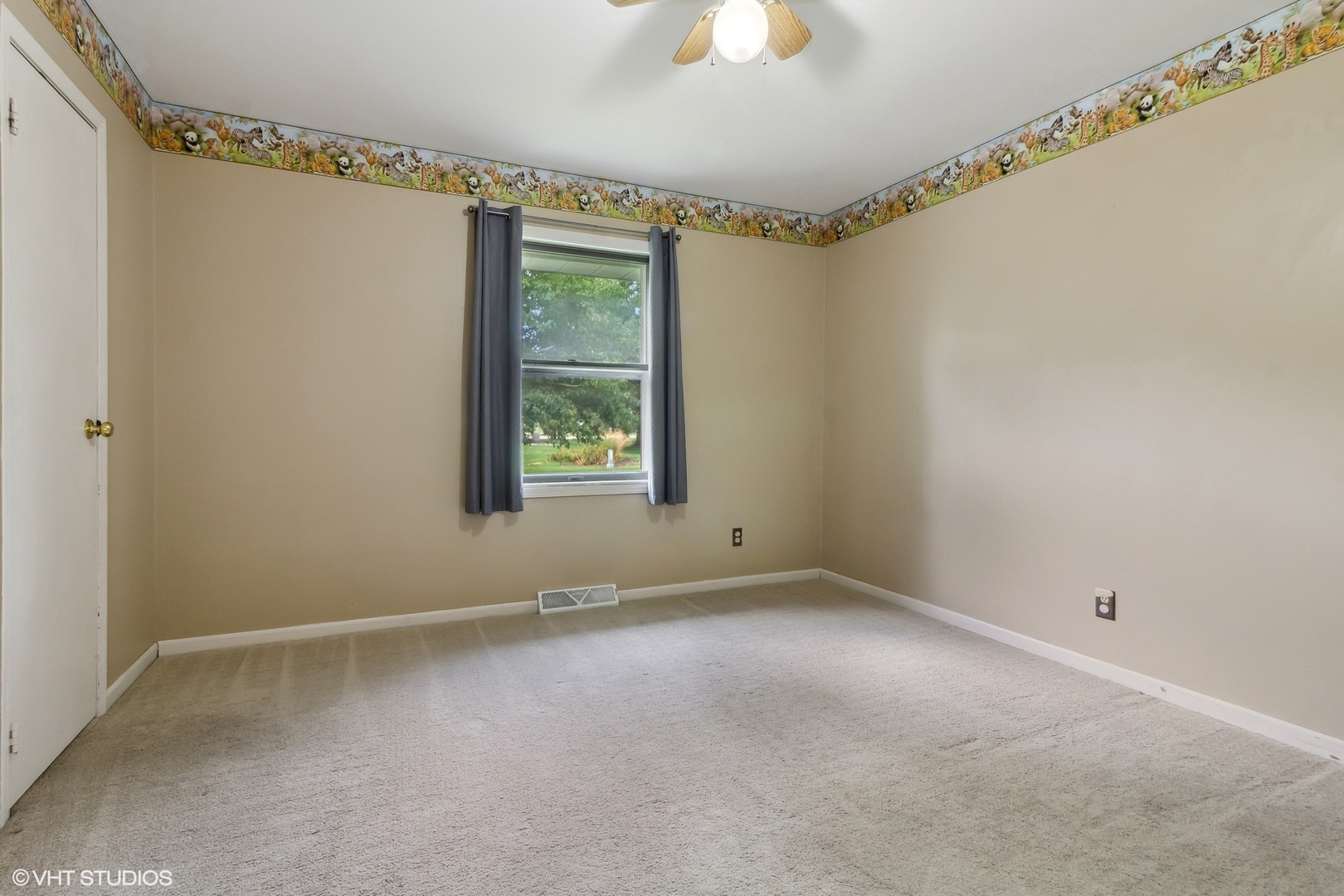 2377 North 31st Road Marseilles, IL 61341 - Photo 8 of 16 a view of an empty room with a window