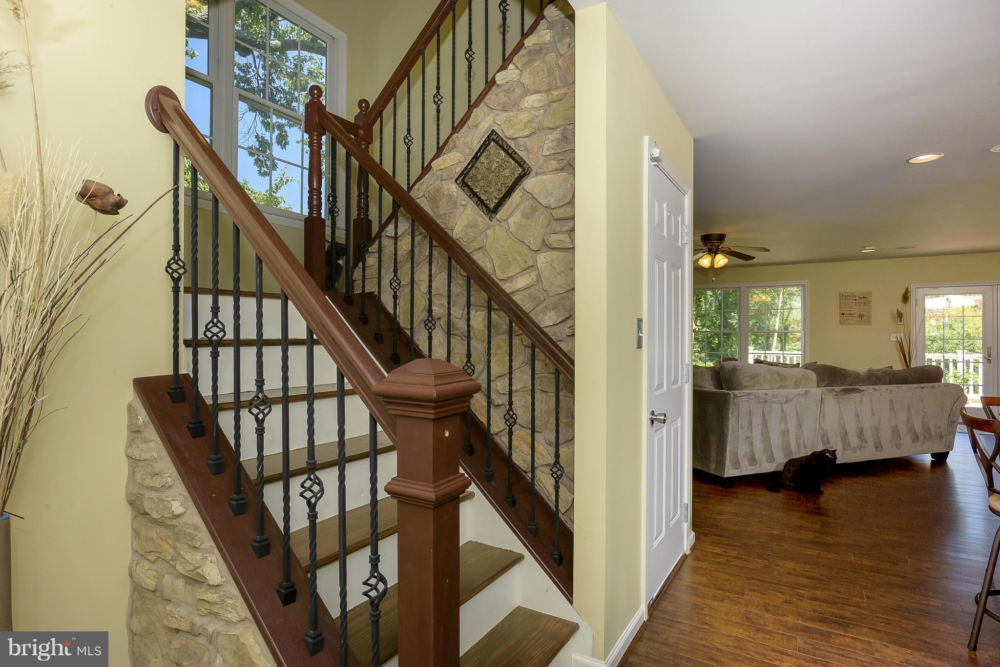 749 Powhatan Beach Road Pasadena, MD 21122 - Photo 11 of 30 Interior (General)