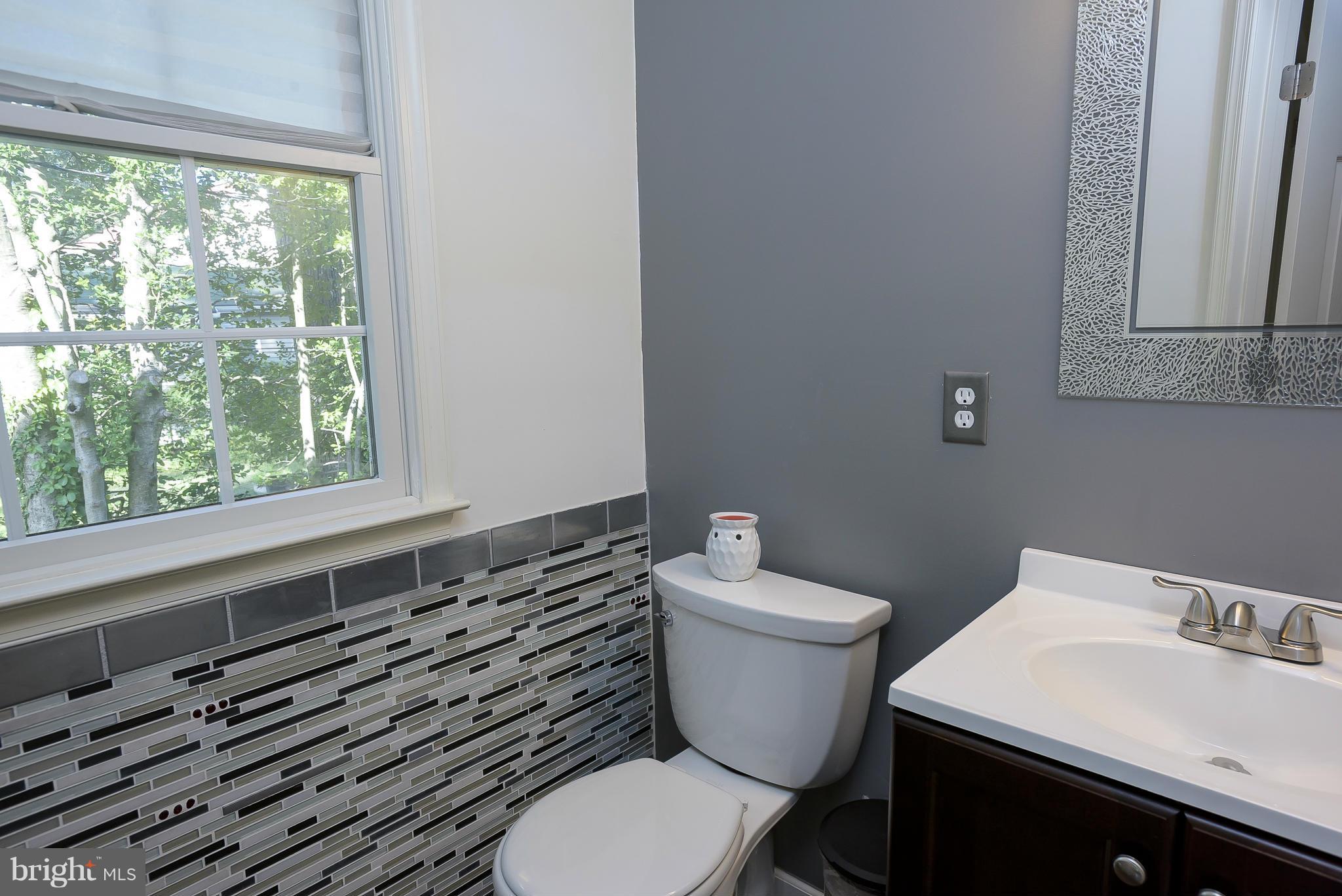 749 Powhatan Beach Road Pasadena, MD 21122 - Photo 10 of 30 Bath