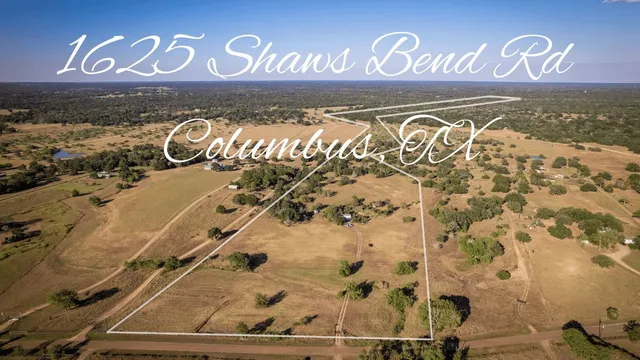 $1,125,000 | 1625 Shaws Bend Road, Columbus, TX 78934