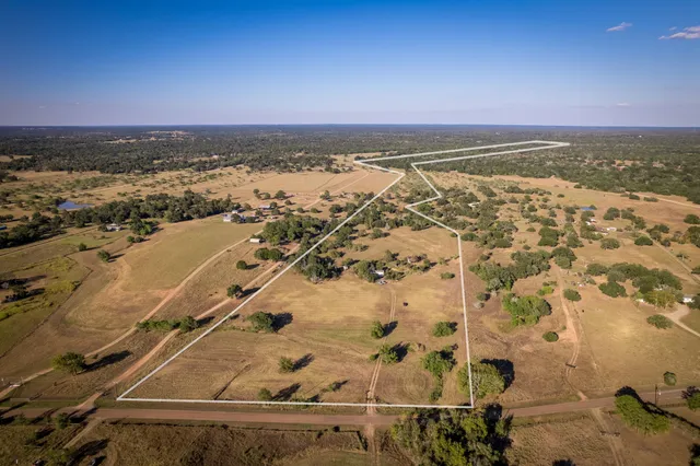 $1,125,000 | 1625 Shaws Bend Road, Columbus, TX 78934
