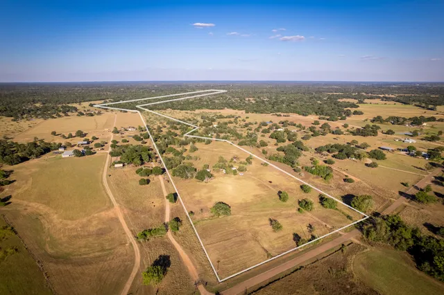 $1,125,000 | 1625 Shaws Bend Road, Columbus, TX 78934