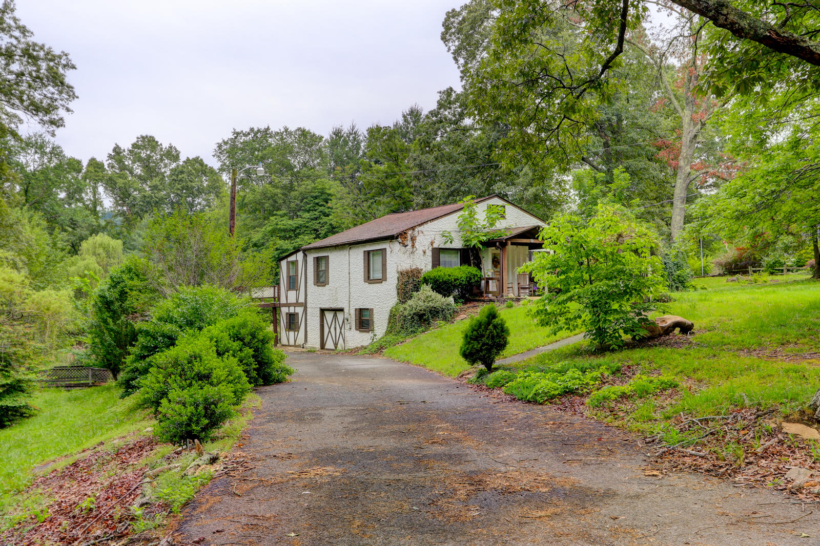 6212 Atkins Road Knoxville, TN 37918 - Photo 1 of 26 Positive Perceptions (1)