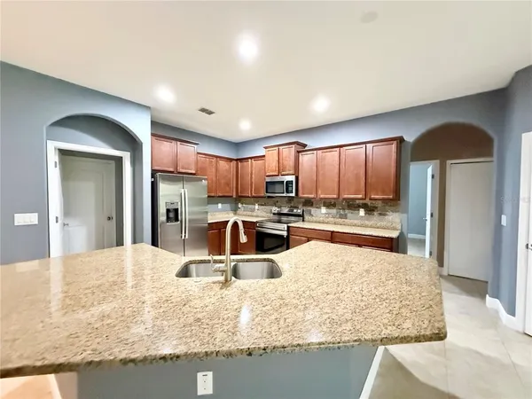 $2,750 | 335 River Vale Lane, Ormond Beach, FL 32174