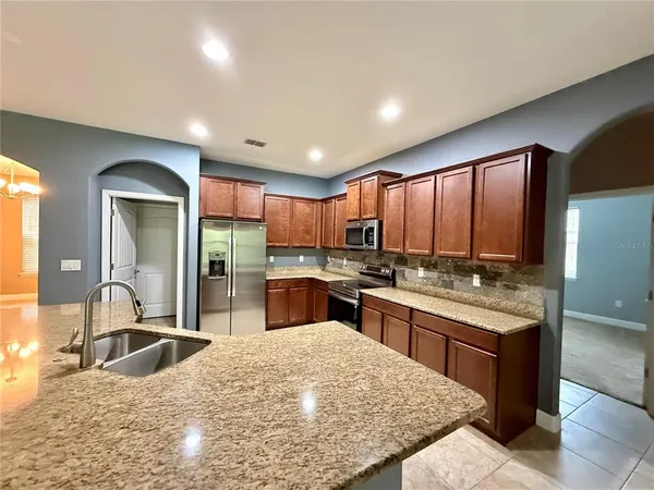 $2,750 | 335 River Vale Lane, Ormond Beach, FL 32174