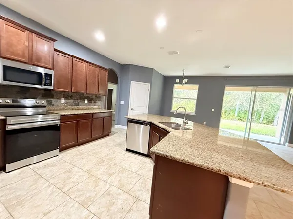 $2,750 | 335 River Vale Lane, Ormond Beach, FL 32174