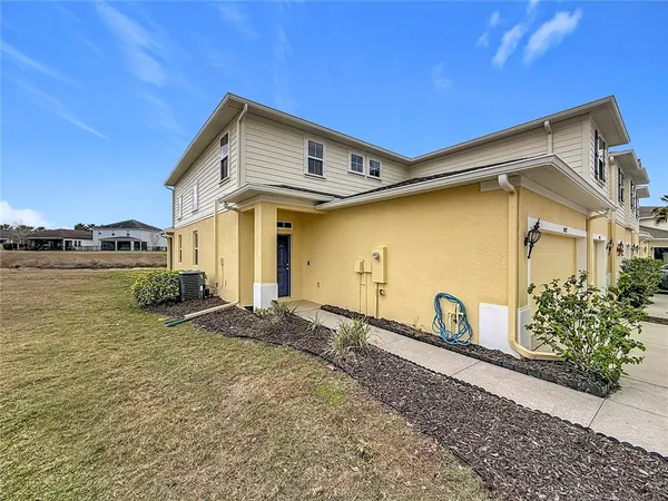 $300,000 | 10927 Verawood Drive, Riverview, FL 33579