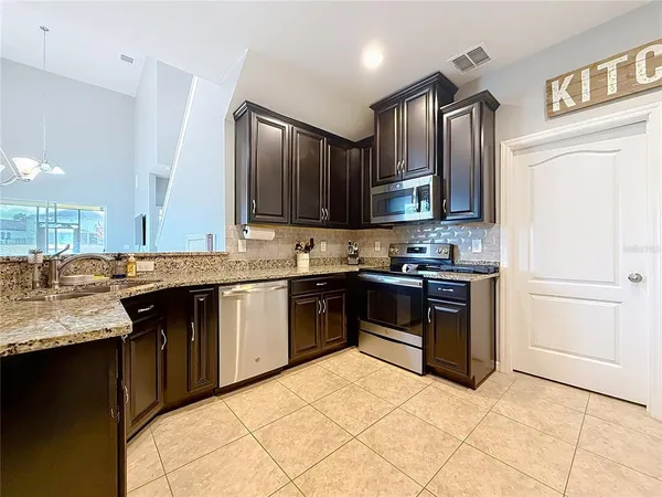 $300,000 | 10927 Verawood Drive, Riverview, FL 33579