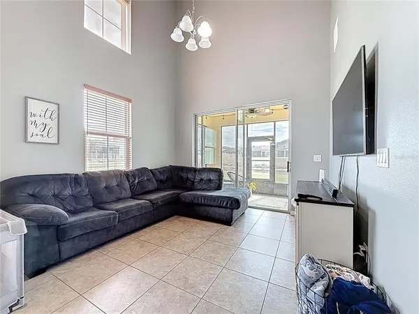 $300,000 | 10927 Verawood Drive, Riverview, FL 33579