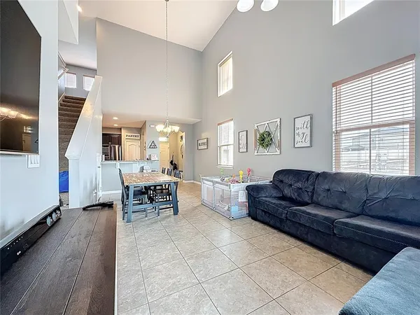 $300,000 | 10927 Verawood Drive, Riverview, FL 33579