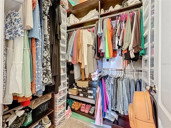 $300,000 | 10927 Verawood Drive, Riverview, FL 33579