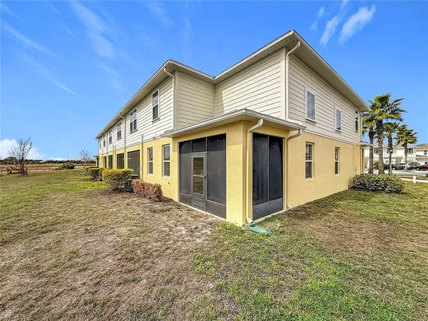 $300,000 | 10927 Verawood Drive, Riverview, FL 33579