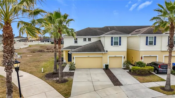 $300,000 | 10927 Verawood Drive, Riverview, FL 33579