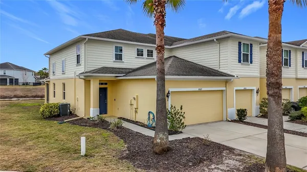 $300,000 | 10927 Verawood Drive, Riverview, FL 33579