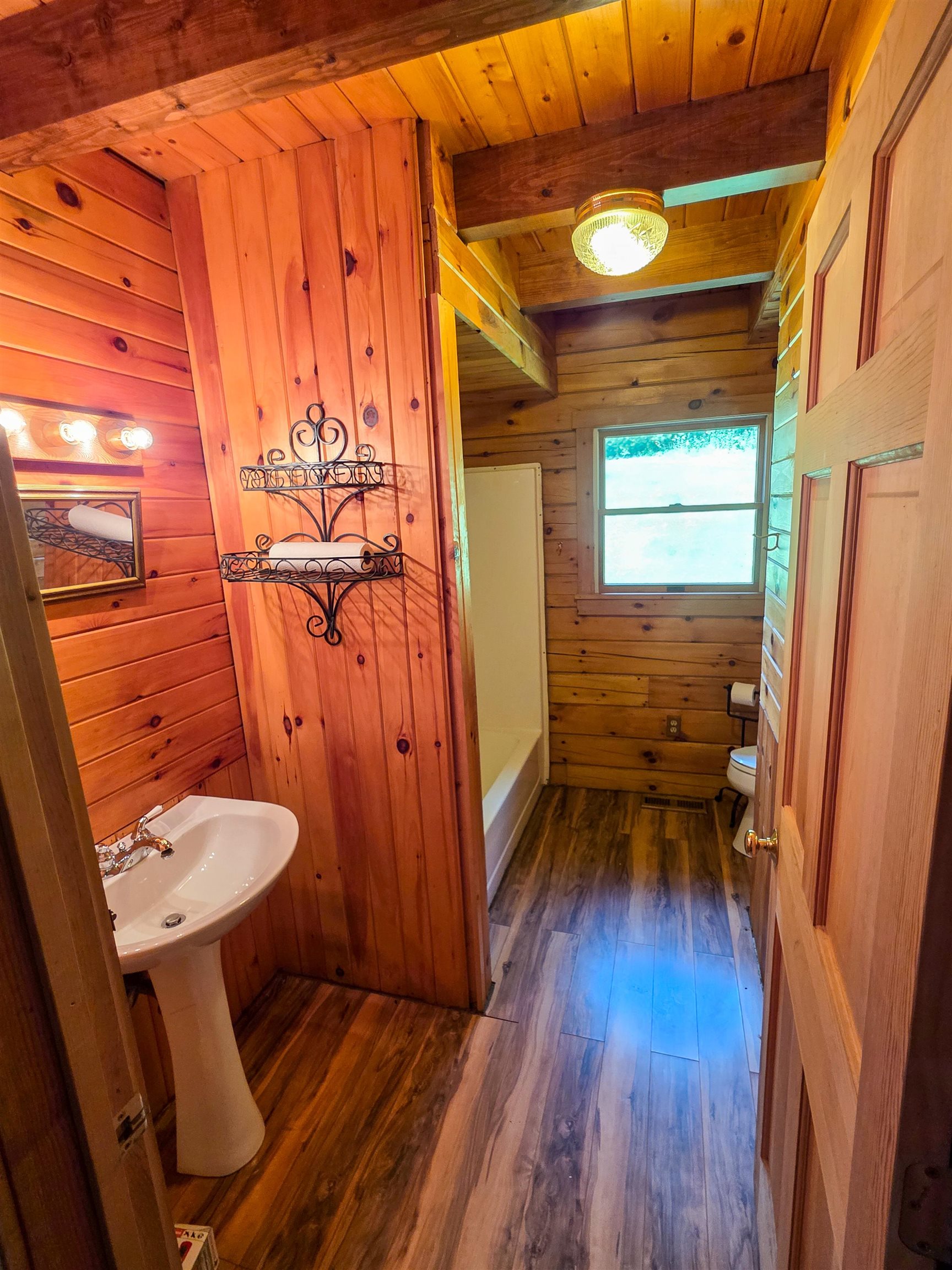 411 Gilfillan Road Ryegate, VT 05069 - Photo 16 of 25 Gallery Image 16