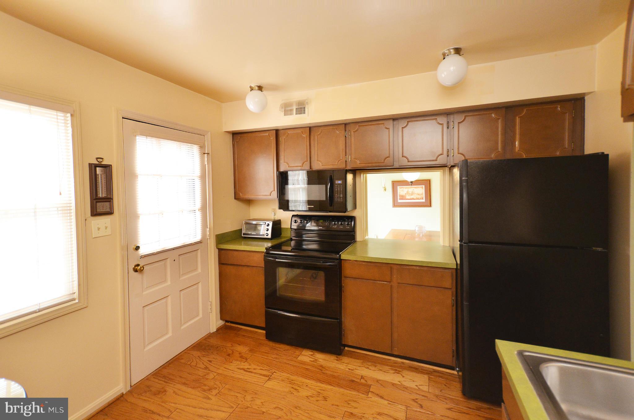 8403 Forrester Boulevard Springfield, VA 22152 - Photo 4 of 20 Kitchen