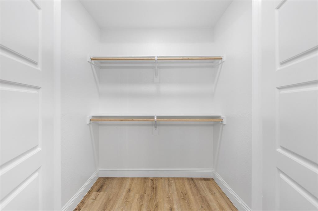 1247 Bonham Street Paris, TX 75460 - Photo 11 of 18 a view of utility room