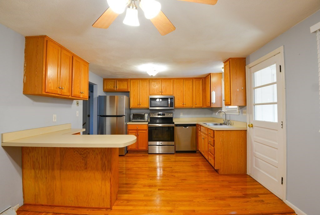 11 Rand Street Randolph, MA 02368 - Photo 4 of 14