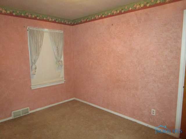 4438 Packard Road Toledo, OH 43612 - Photo 7 of 10 Gallery Image 7