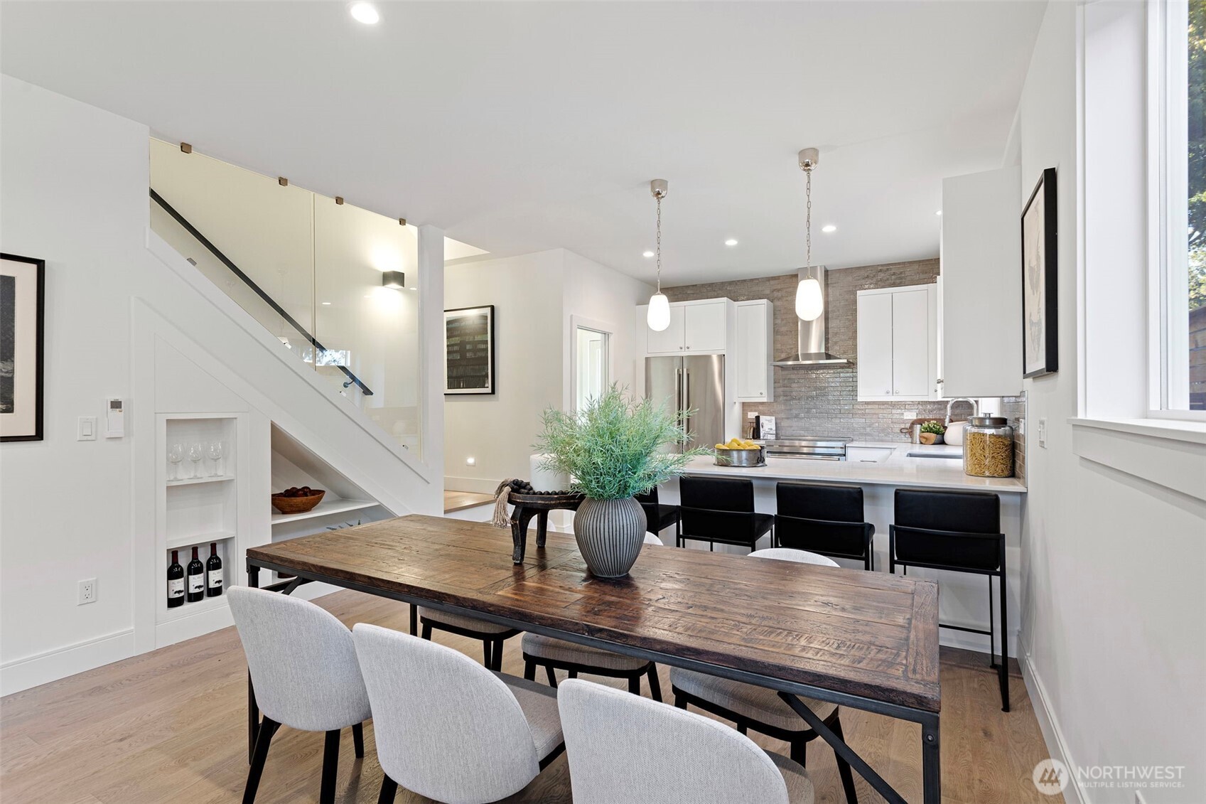 8007 25th Avenue Northwest Seattle, WA 98117 - Photo 12 of 31