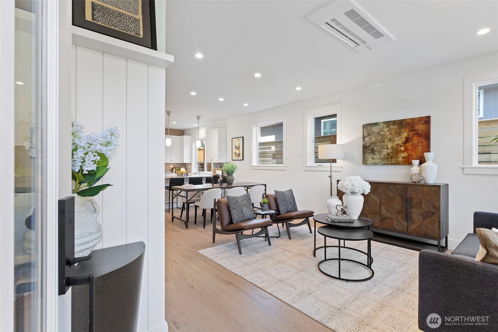 8007 25th Avenue Northwest Seattle, WA 98117 - Photo 5 of 31