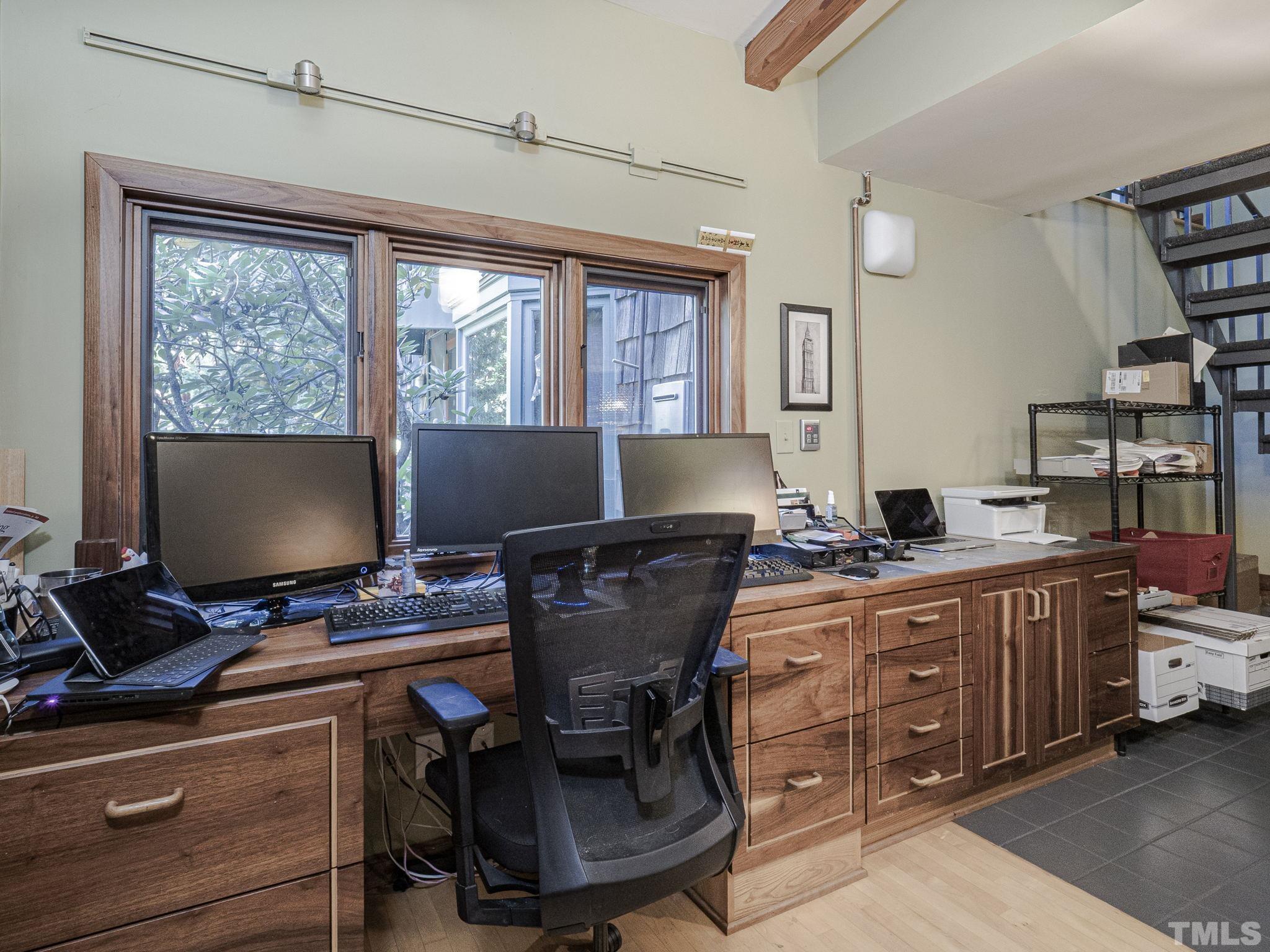 3916 Cole Mill Road Durham, NC 27712 - Photo 8 of 30 Fantastic office space with built-in desk