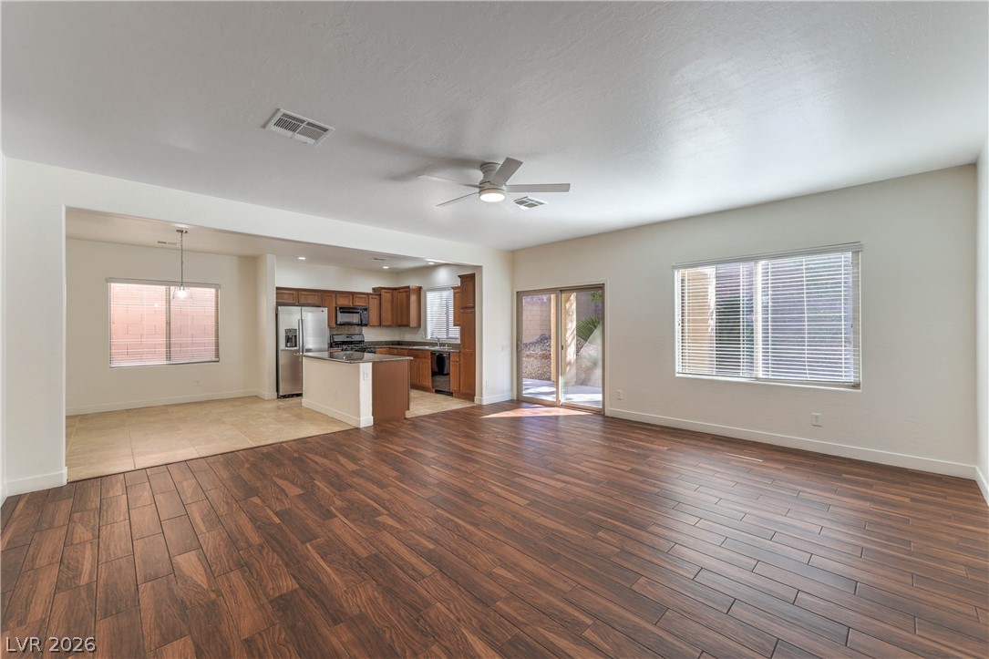 2705 Rimbaud Street Henderson, NV 89044 - Photo 7 of 37