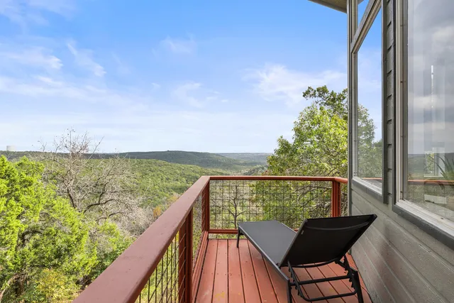 $850,000 | 7504 Anaqua Drive, Austin, TX 78730