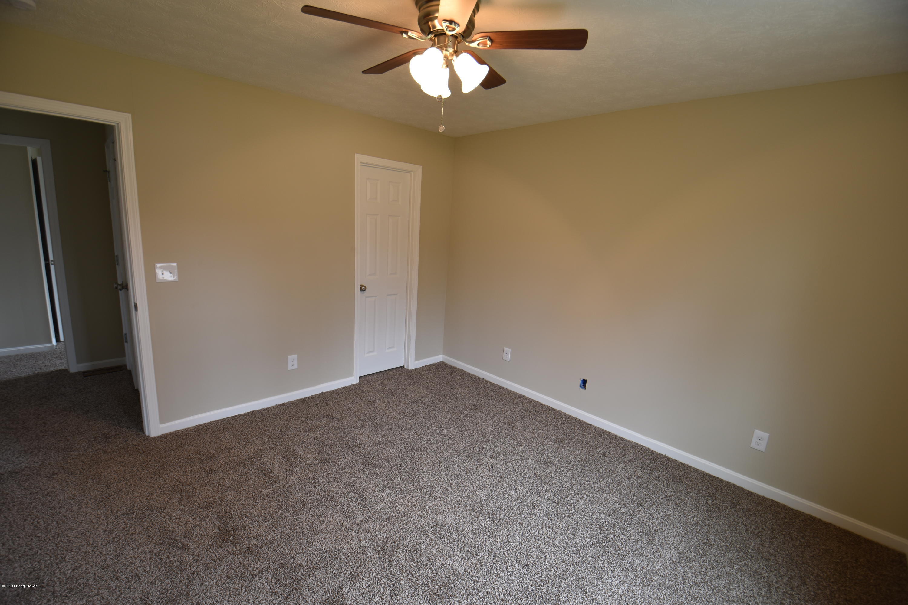 1568 Knight Road Louisville, KY 40216 - Photo 15 of 19 BR 3 3
