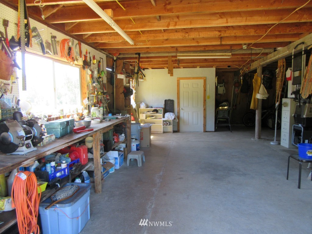 1197 Centralia Alpha Road Chehalis, WA 98532 - Photo 8 of 25 Gallery Image 8