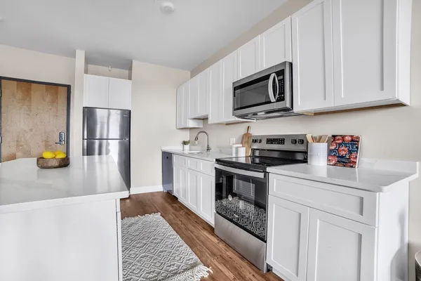 $1,800 | 127 Centre Street, Unit 507, Brockton, MA 02302