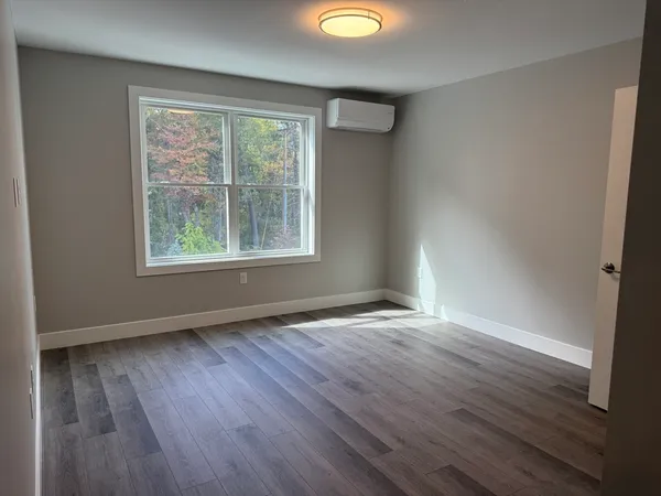 $3,000 | 251 Sladen Street, Unit 304, Dracut, MA 01826