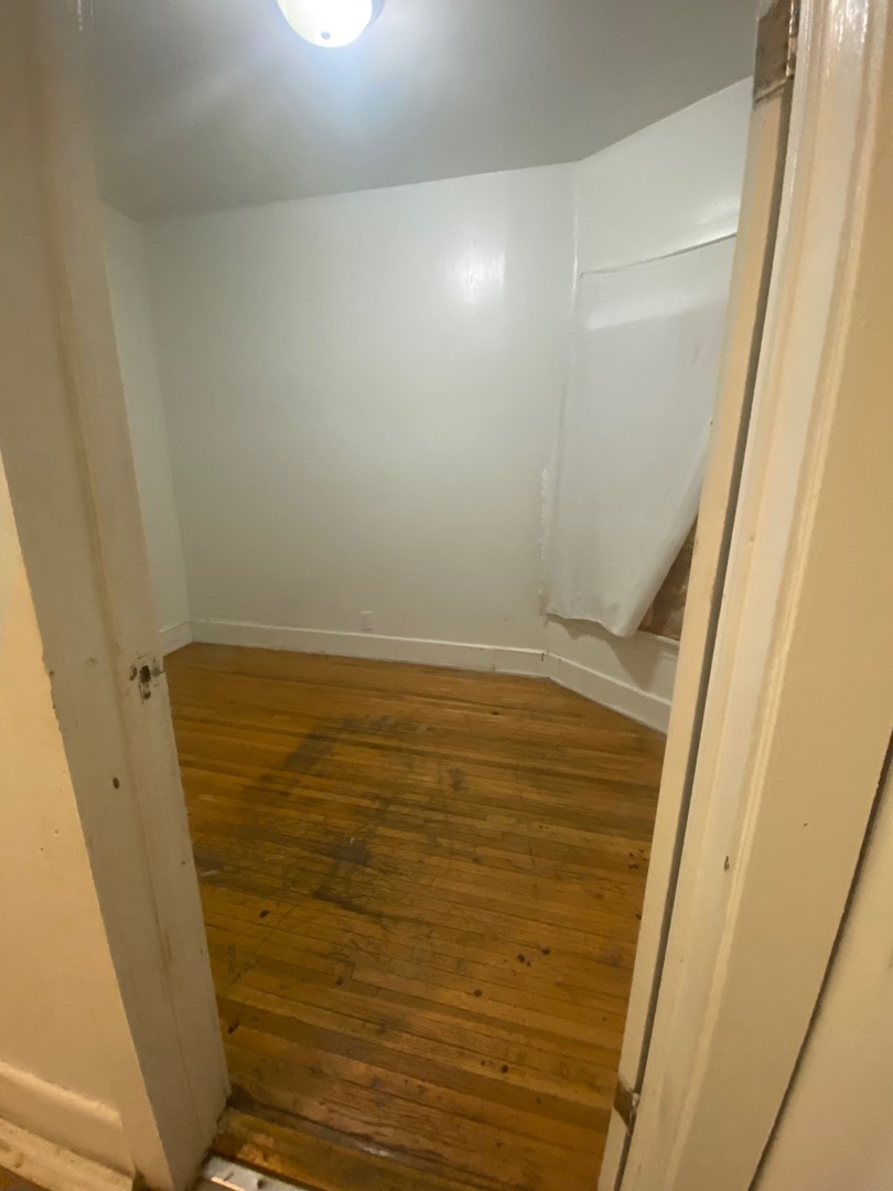 3907 West Monroe Street Chicago, IL 60624 - Photo 5 of 14 a view of an empty room