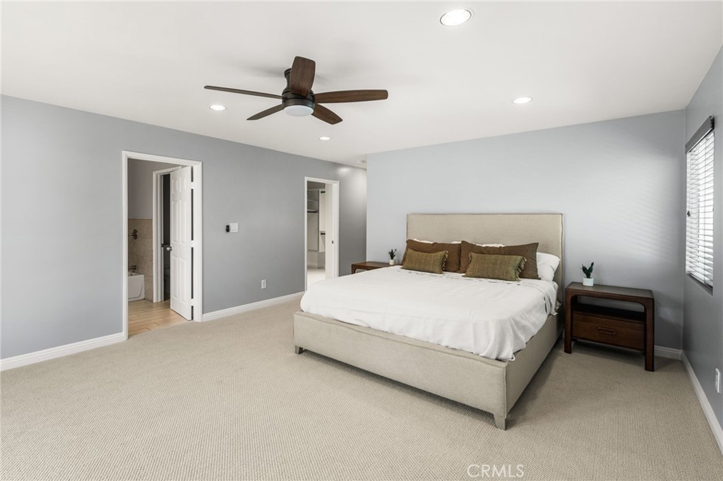 2152 North Greenbrier Road Long Beach, CA 90815 - Photo 3 of 49 Gallery Image 3