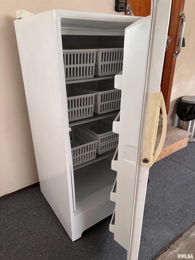 630 Mission Drive Kewanee, IL 61443 - Photo 45 of 57 a view of staircase with railing and white walls