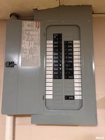 $169,900 | 630 Mission Drive, Kewanee, IL 61443