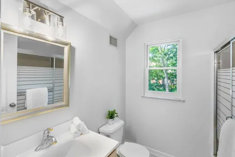 $1,399,000 | 138 A Montauk Highway, Westhampton, NY 11977