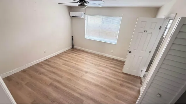 $1,690 | 800 Moffett Street, Unit 3, Hallandale Beach, FL 33009