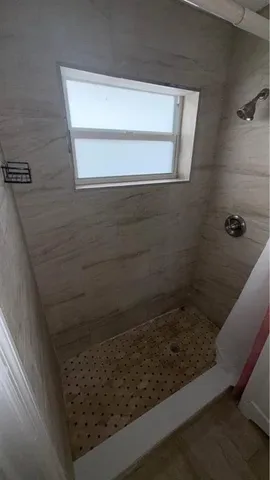 $1,690 | 800 Moffett Street, Unit 3, Hallandale Beach, FL 33009