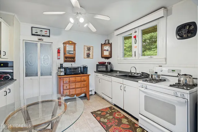 $520,000 | 38 East Avenue, Atlantic Highlands, NJ 07716